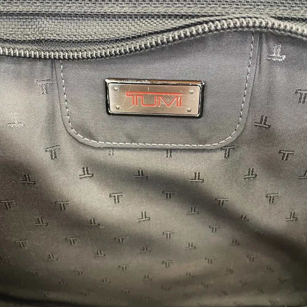 Tumi Nylon Portfolio Organizer Bag OS Black